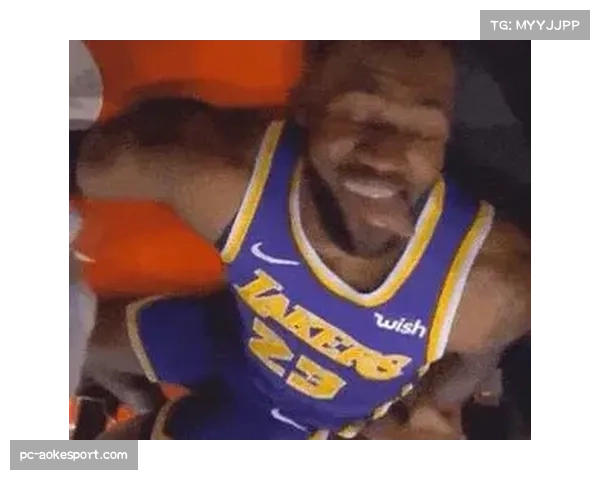 NBA球员动态：库里宣布100%参加2027年全明星三分球大赛，计划邀请利拉德和汤普森一同参赛